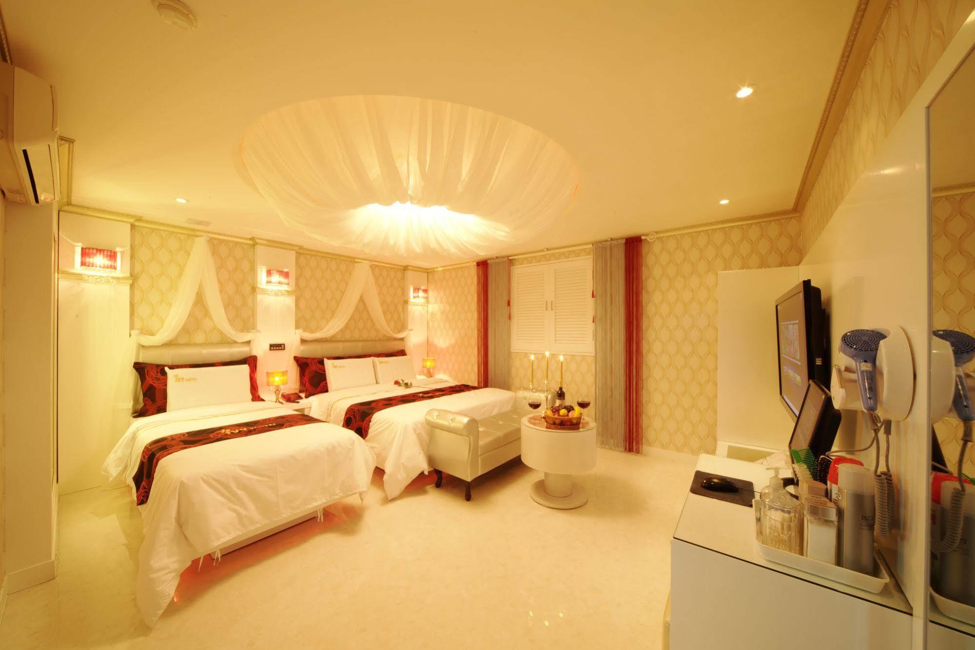 Ivy Hotel Ansan Extérieur photo